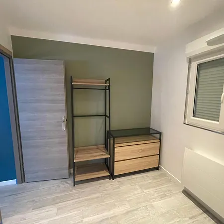 Maison 500m Des Mines Nyaraló